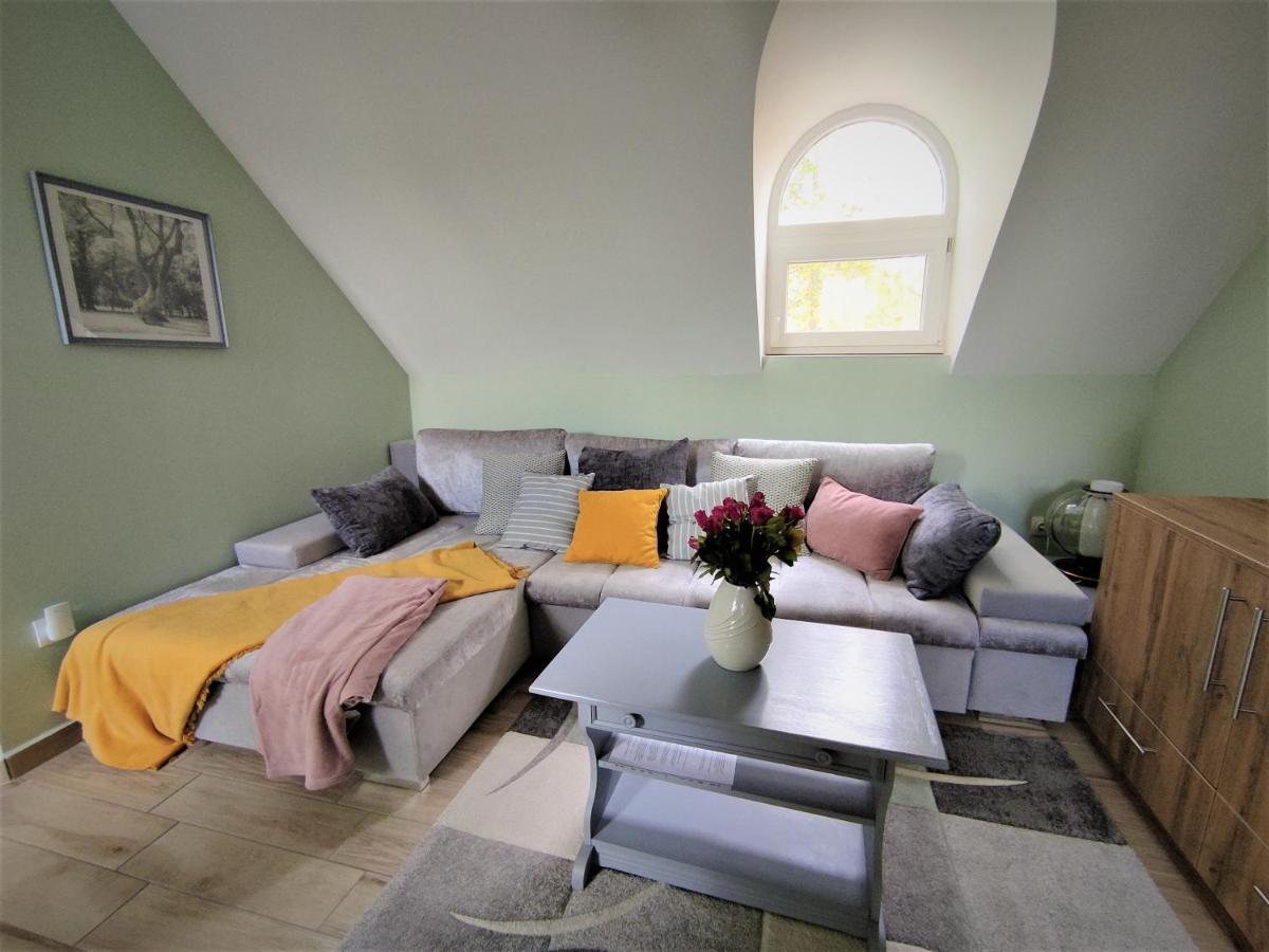 Szoemoerce Vendeghaz Holiday home Balatonfured