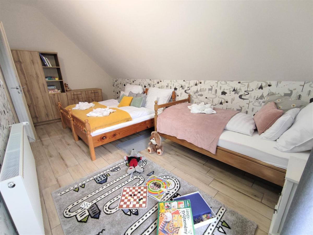 Szoemoerce Vendeghaz Holiday home
